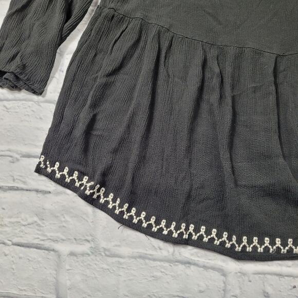 Maurices Black Boho Top with White Embroidery size Medium - Picture 10 of 12